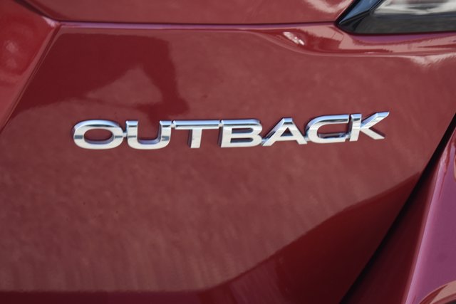 Used 2024 Subaru Outback Premium AWD/4WD image 8