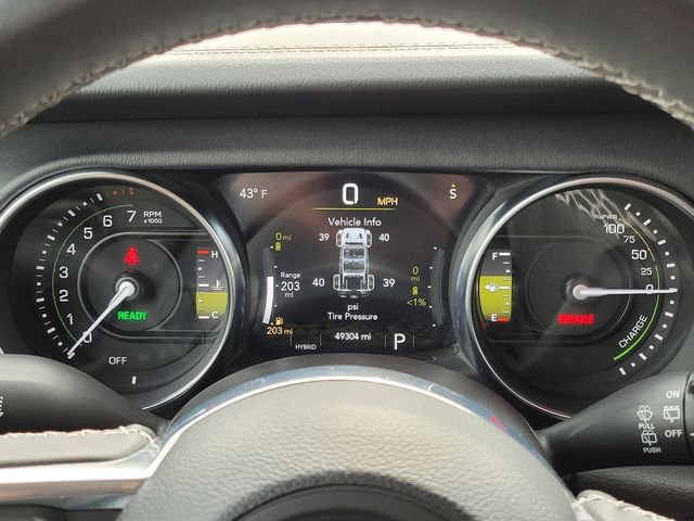 Used 2023 Jeep Wrangler Unlimited Sahara image 24