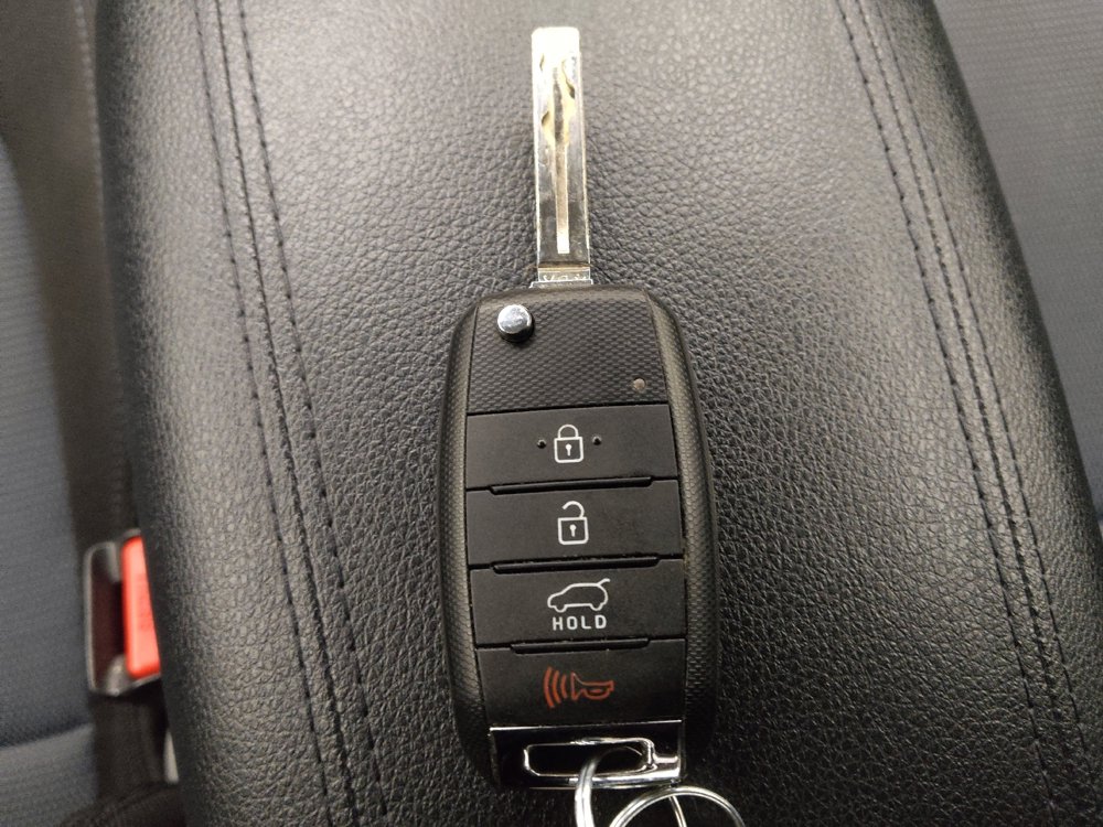 Used 2016 Kia Sportage LX w/ LX Popular Package image 32