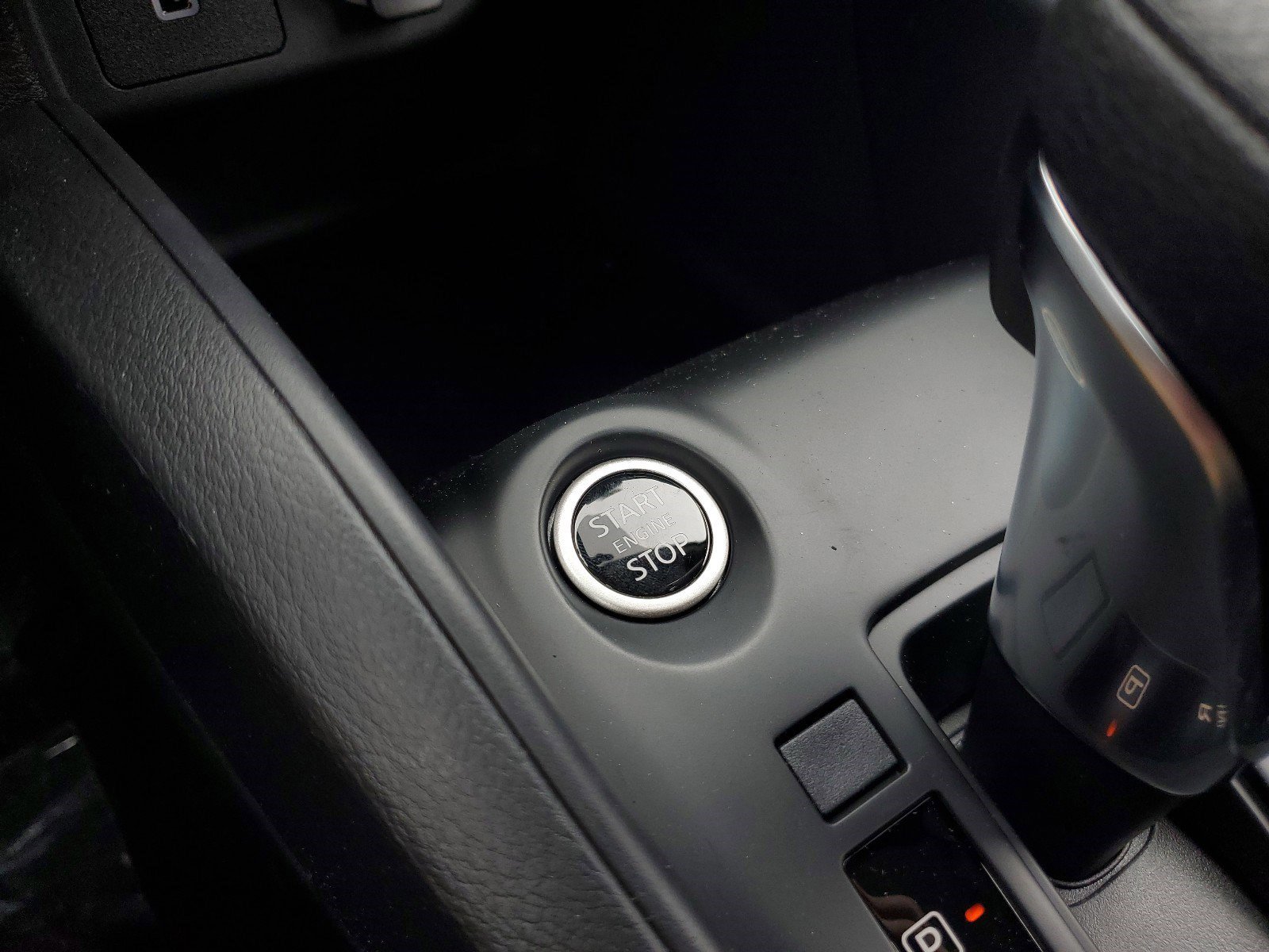 New 2024 Nissan Kicks S image 24