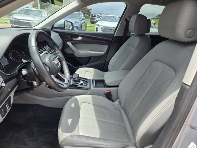 Used 2022 Audi Q5 2.0T Premium w/ Convenience Package AWD/4WD image 8