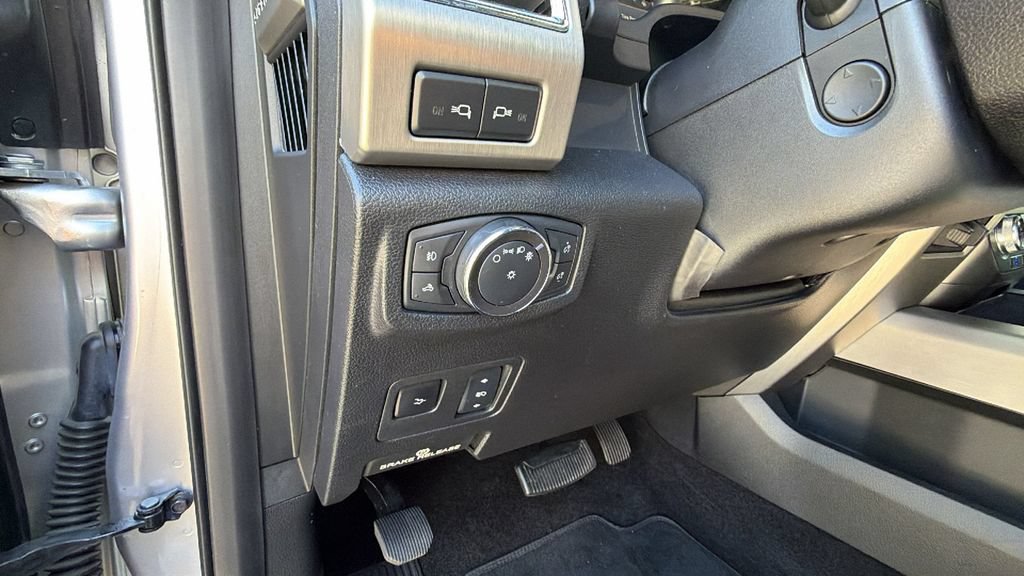 Used 2018 Ford F250 Platinum w/ Platinum Ultimate Package AWD/4WD image 14