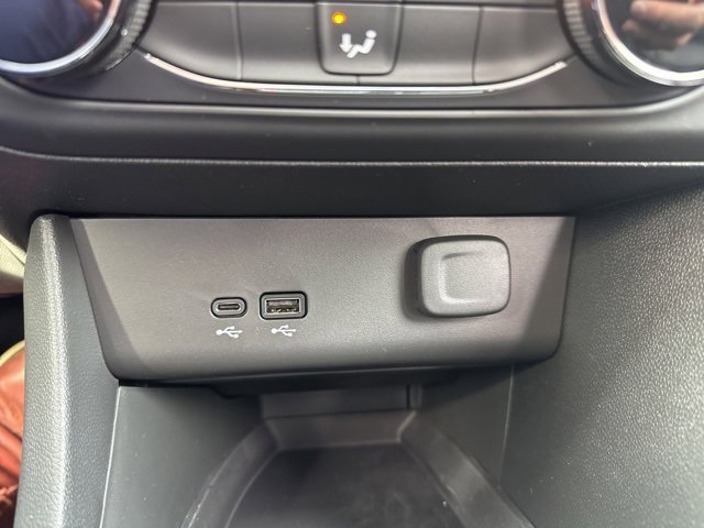 Used 2024 Buick Encore GX Preferred image 20