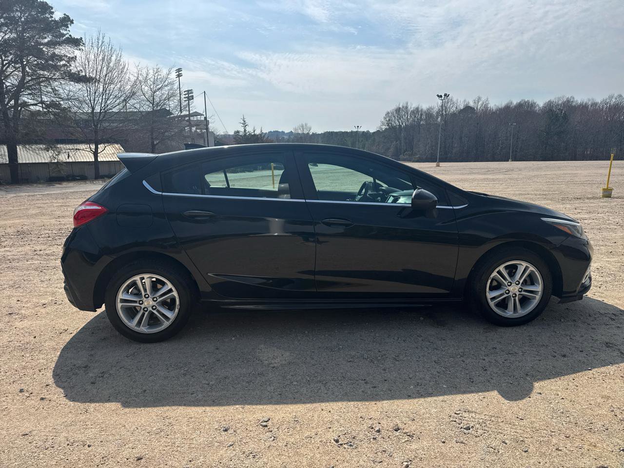 Used 2017 Chevrolet Cruze LT w/ RS Package image 5