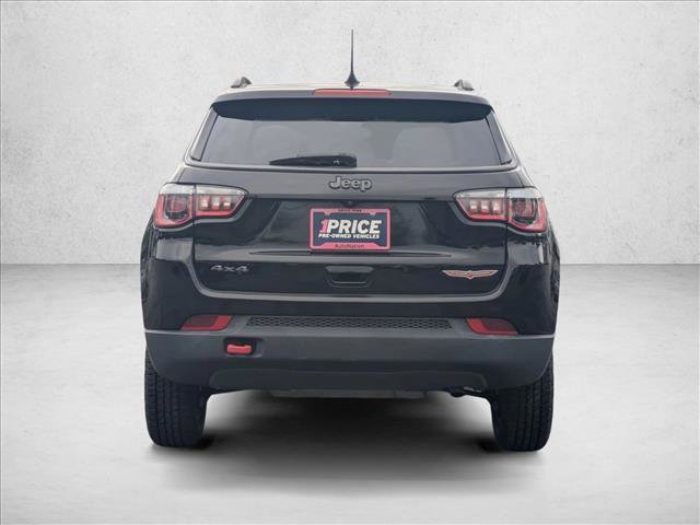 Used 2017 Jeep Compass Trailhawk w/ Leather Interior Group AWD/4WD image 7