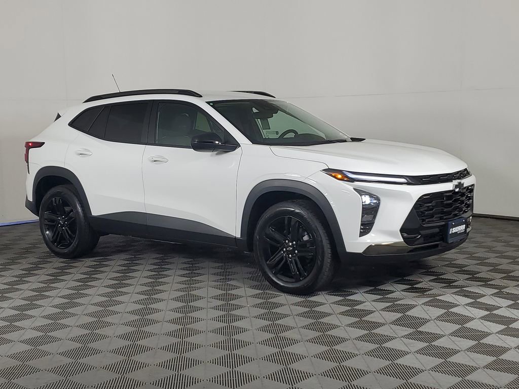 New 2026 Chevrolet Trax ACTIV image 2