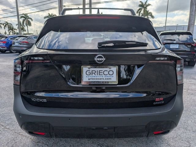 Used 2025 Nissan Kicks SR image 13