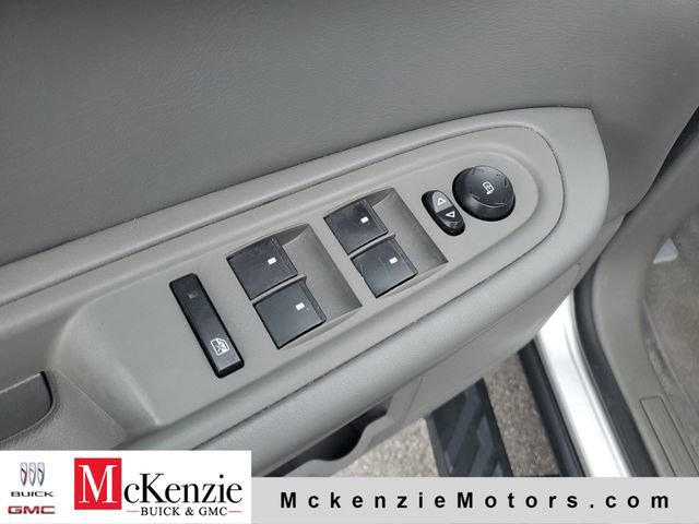 Used 2017 Chevrolet Traverse LT FWD image 9