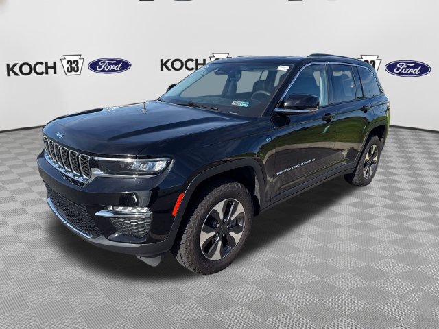 Used 2023 Jeep Grand Cherokee 4WD 4xe image 3