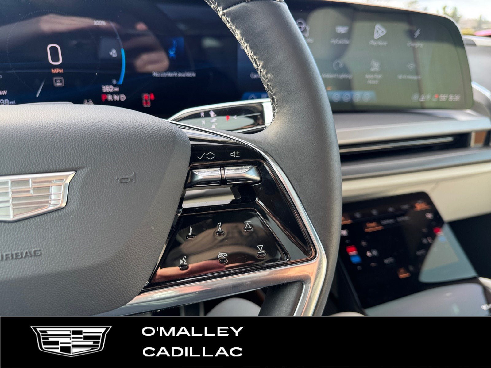 New 2026 Cadillac Vistiq Luxury w/ LPO, Floor Liner Package AWD/4WD image 17