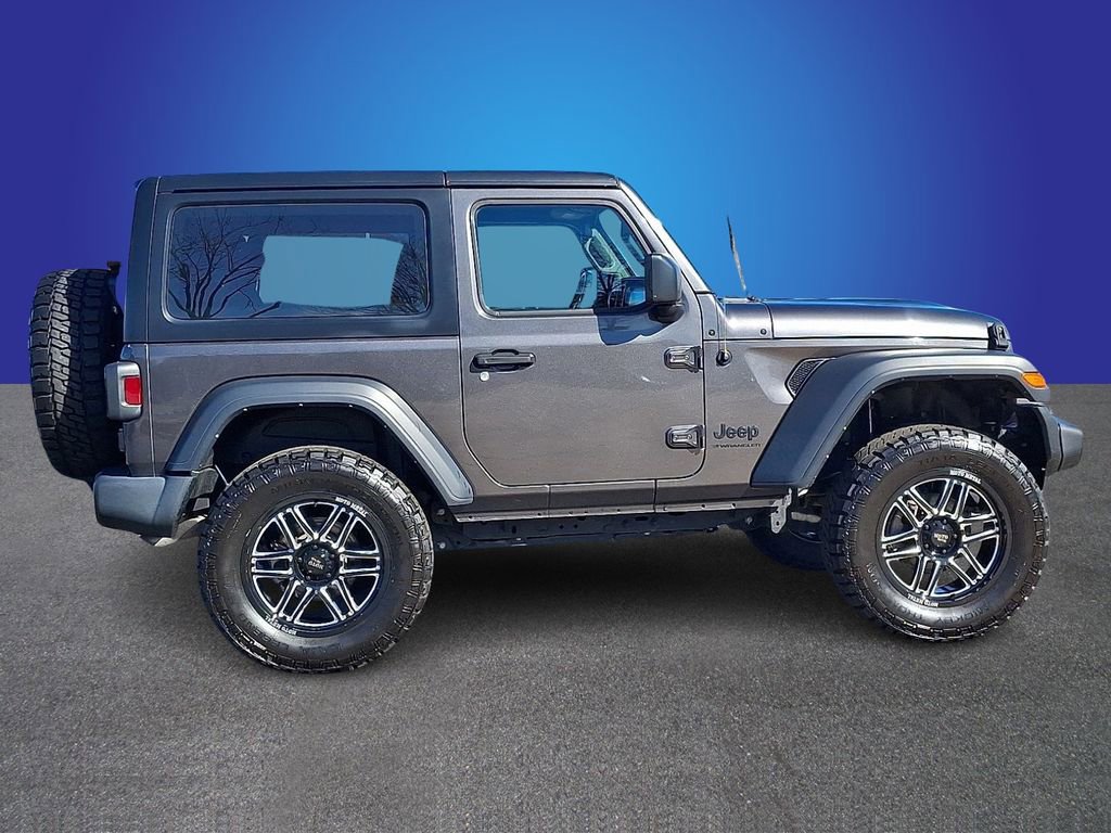Used 2023 Jeep Wrangler Sport image 7