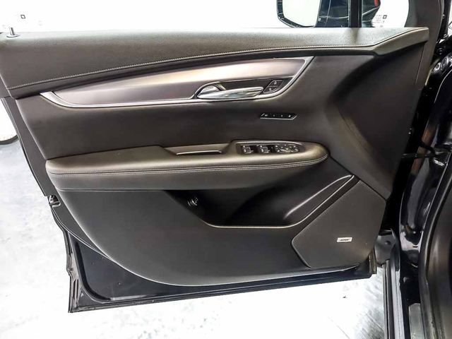 Certified 2024 Cadillac XT6 Luxury w/ LPO, Floor Liner Package AWD/4WD image 27