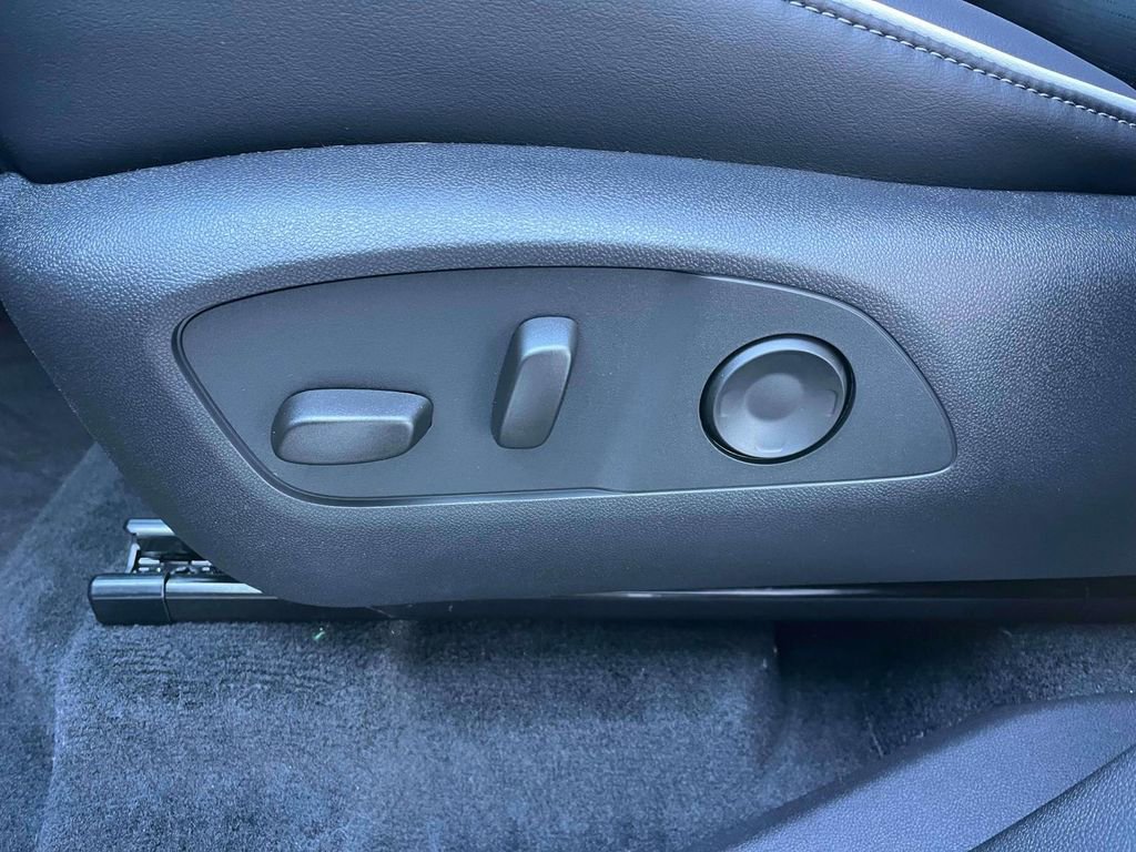 New 2026 Buick Enclave Sport Touring w/ Power Package image 23