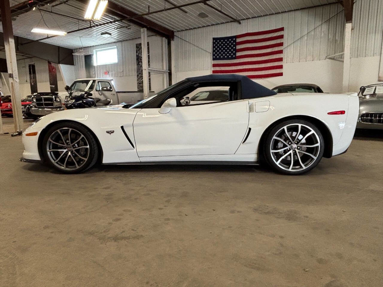 Used 2013 Chevrolet Corvette 427 w/ 1SC Preferred Equipment Group RWD image 3