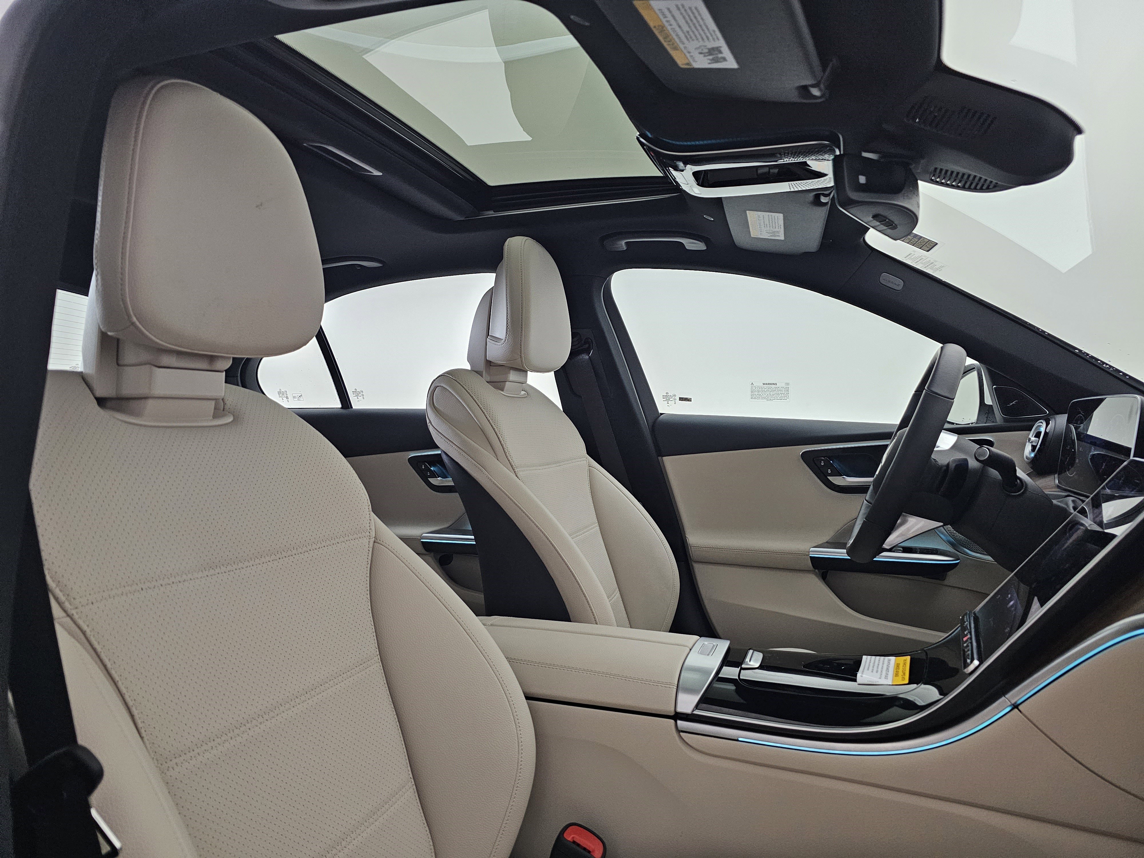 Used 2025 Mercedes-Benz C 300 4MATIC Sedan image 15