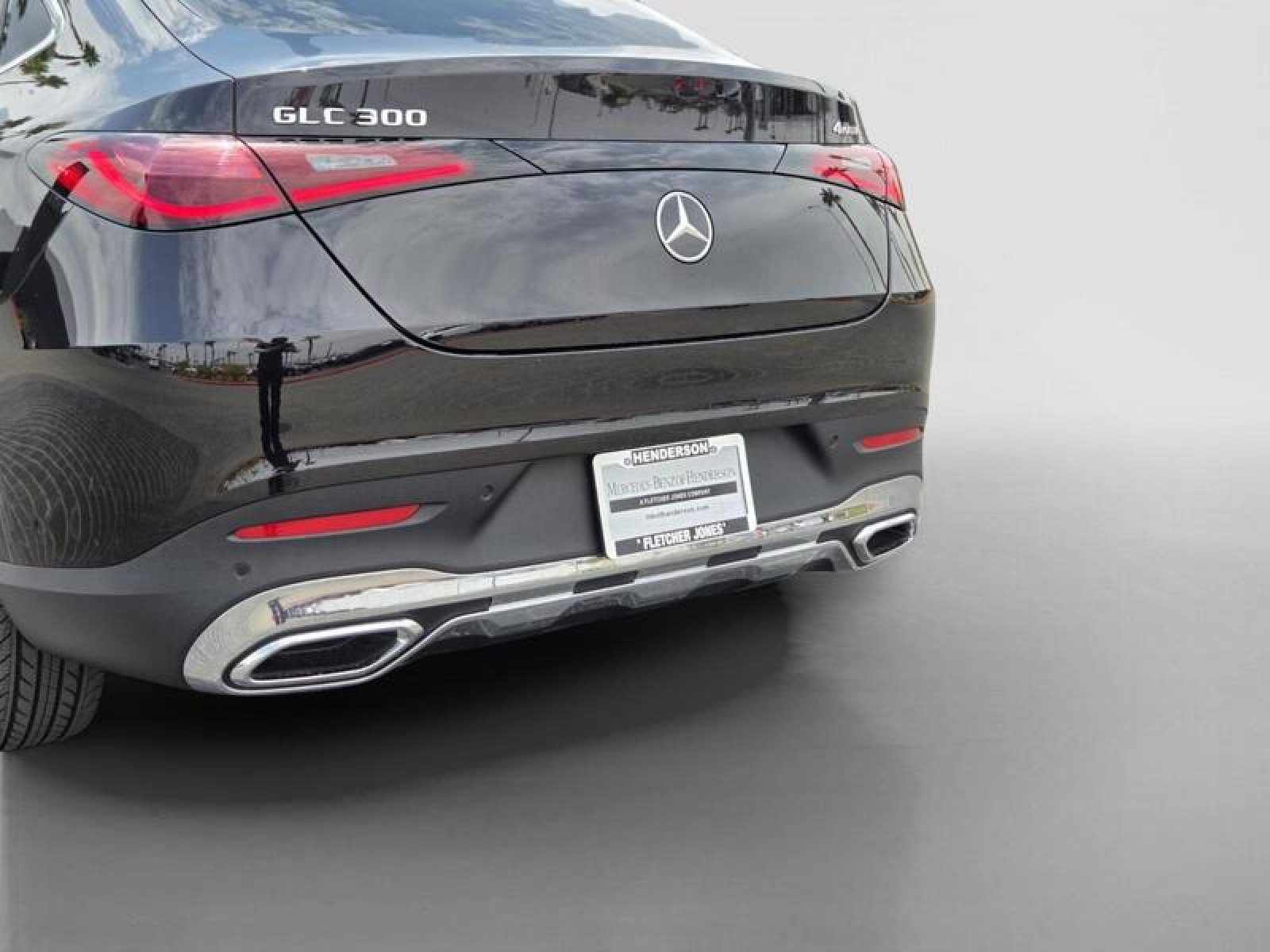 Certified 2025 Mercedes-Benz GLC 300 4MATIC image 4