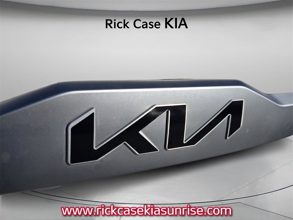 Used 2022 Kia Seltos EX image 9