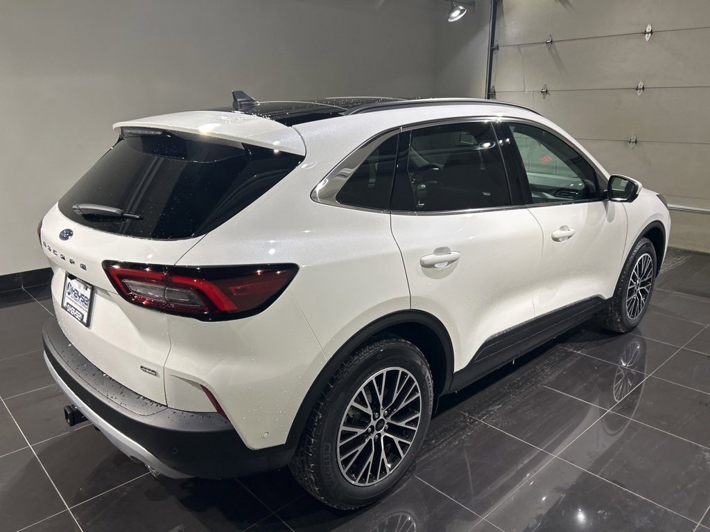 Used 2024 Ford Escape Base w/ PHEV Premium Package image 6