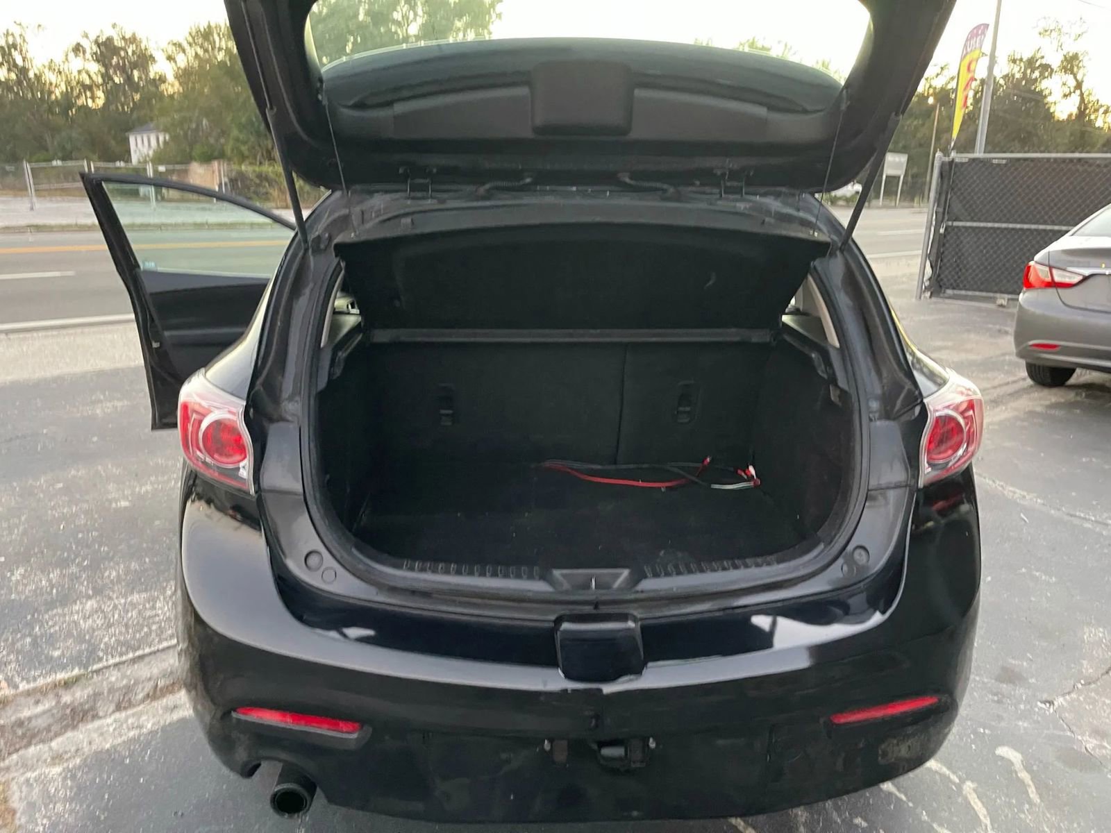 Used 2013 MAZDA MAZDA3 i Touring FWD image 18