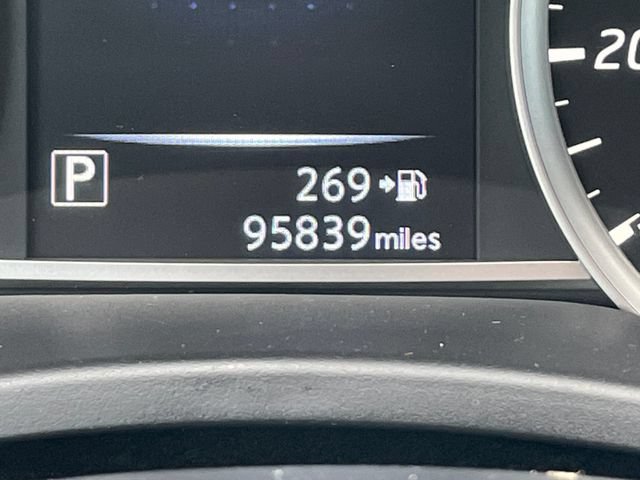 Used 2017 Nissan Sentra SV FWD image 4