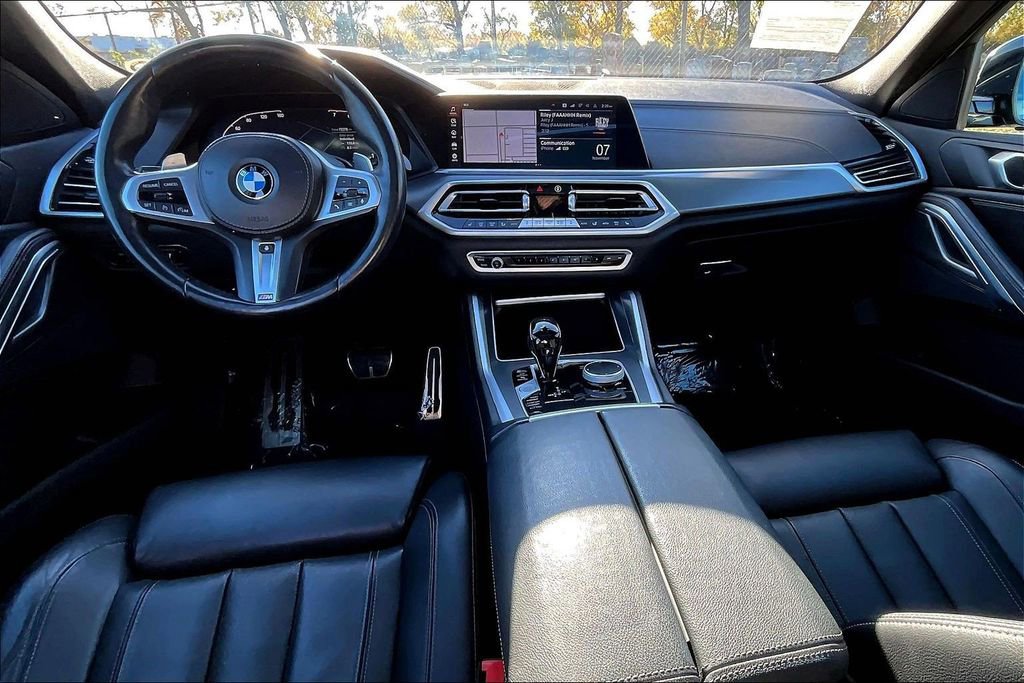 Used 2022 BMW X6 xDrive40i w/ M Sport Package AWD/4WD image 14