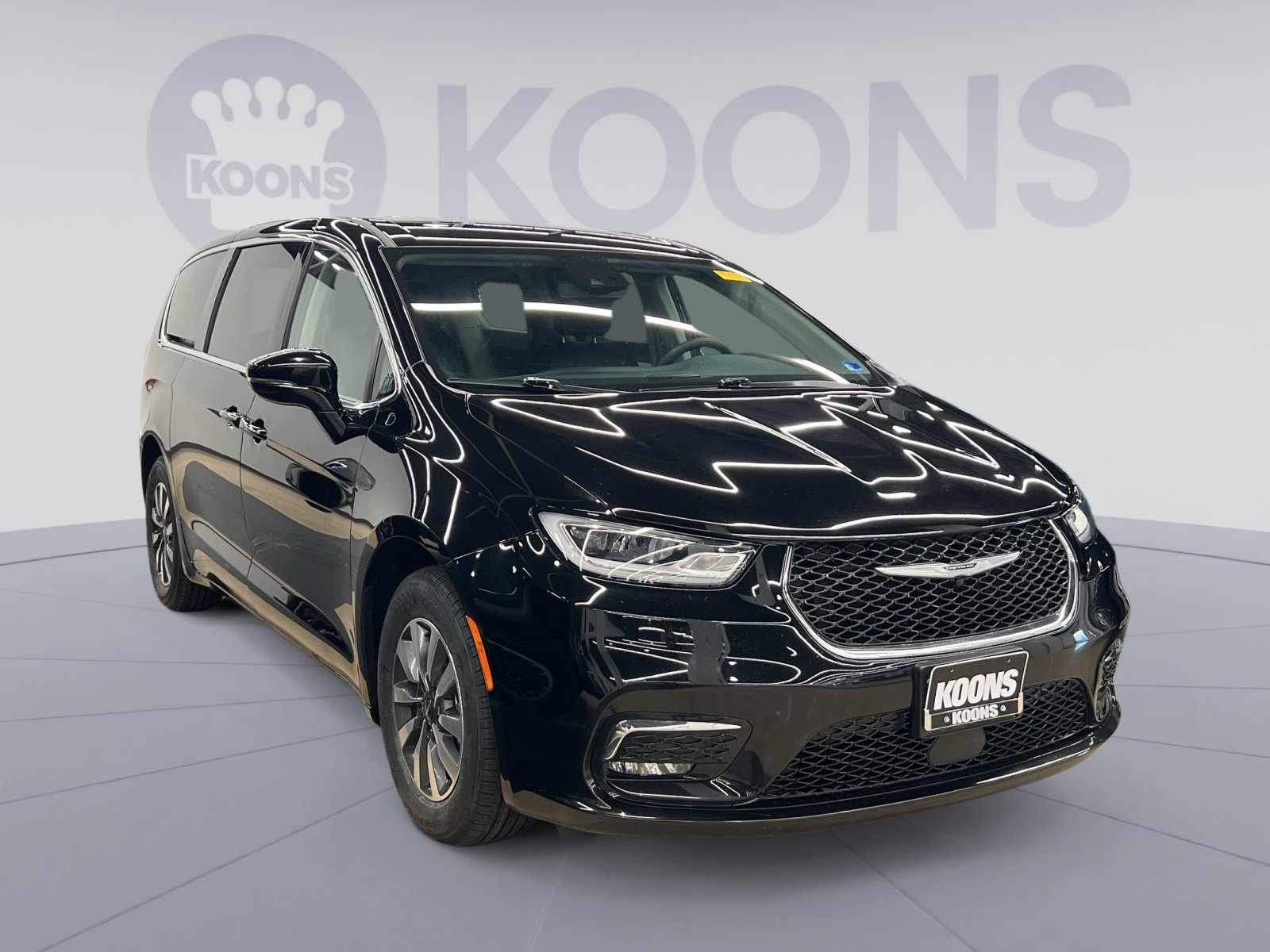 Used 2024 Chrysler Pacifica Select image 7