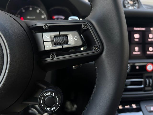 Certified 2026 Porsche Macan Turbo AWD/4WD image 17