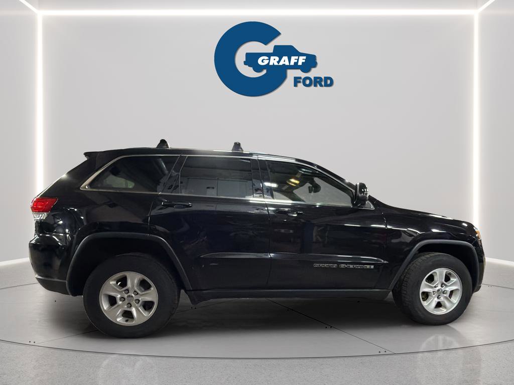 Used 2017 Jeep Grand Cherokee Laredo w/ Quick Order Package 23E AWD/4WD image 9