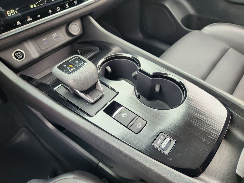 Used 2023 Nissan Rogue SV w/ SV Premium B Package image 22