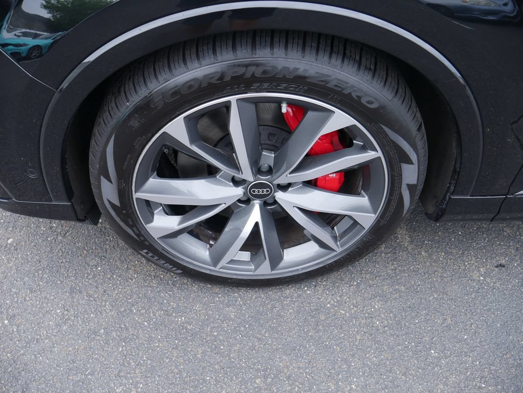 Certified 2023 Audi SQ7 Prestige w/ Prestige Package AWD/4WD image 15