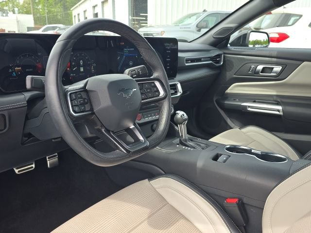 Used 2025 Ford Mustang Premium RWD image 16