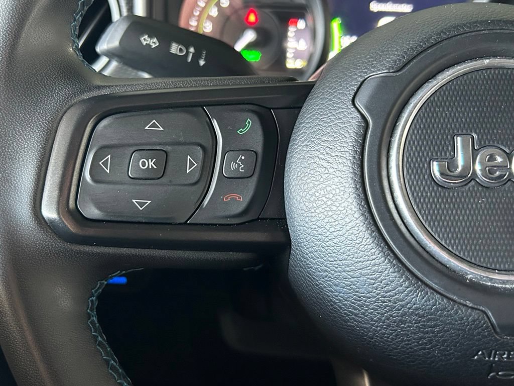 Used 2024 Jeep Wrangler Unlimited Rubicon 4xe AWD/4WD image 29