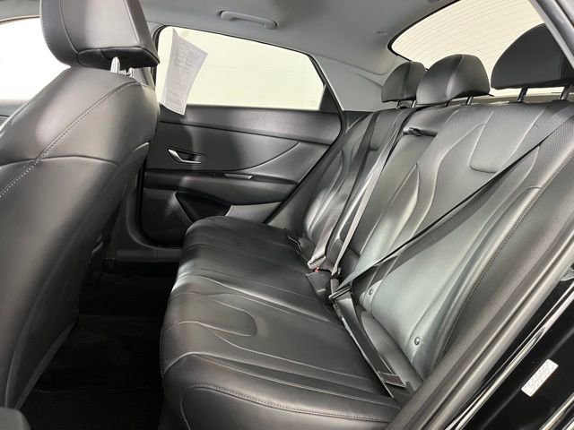 Used 2023 Hyundai Elantra Limited image 39