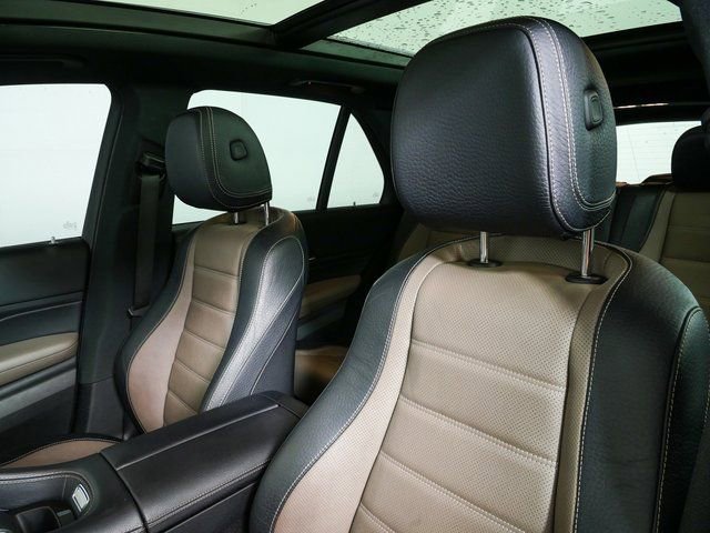 Used 2020 Mercedes-Benz GLE 450 4MATIC image 5