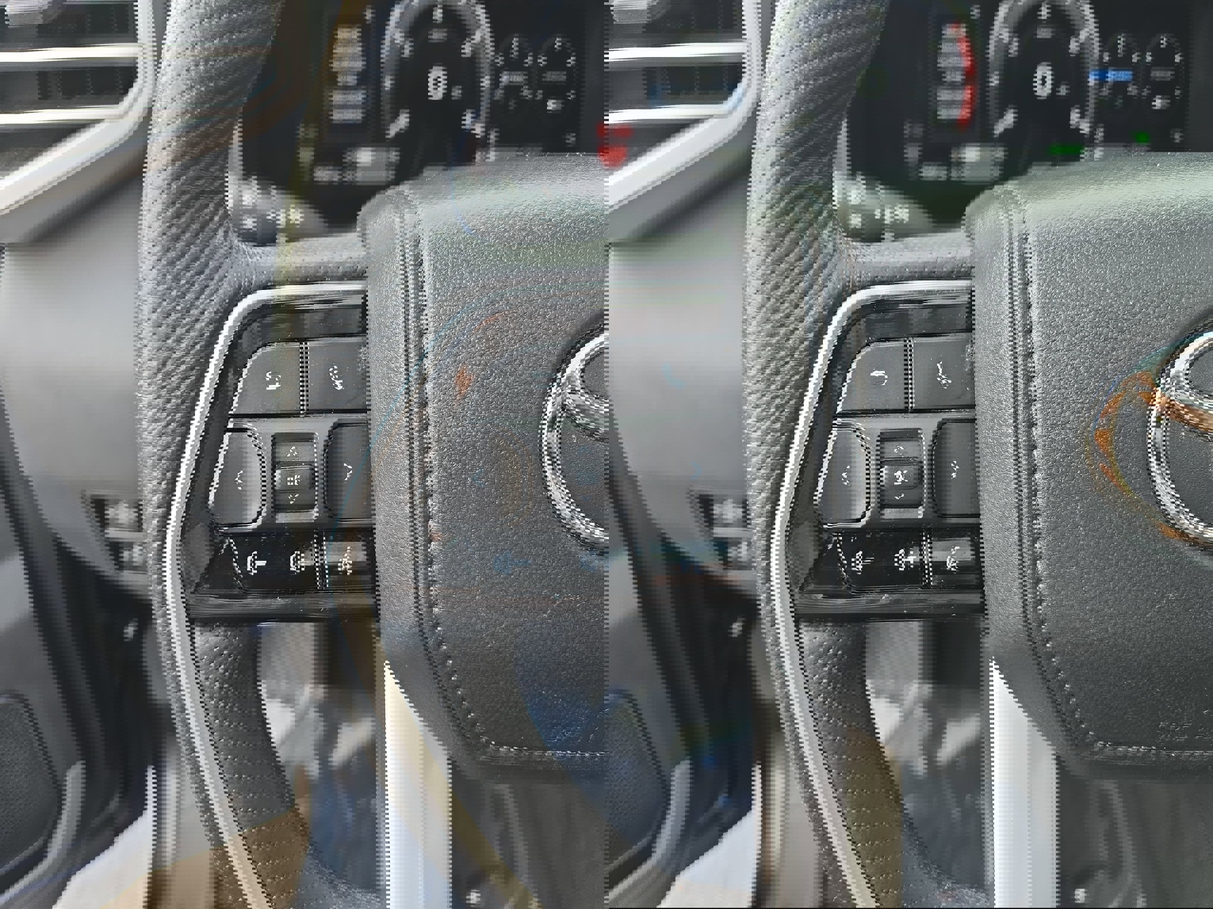 Used 2023 Toyota Tundra Platinum w/ Advanced Package image 18