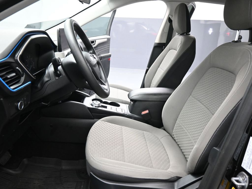 Certified 2022 Ford Escape SE image 10