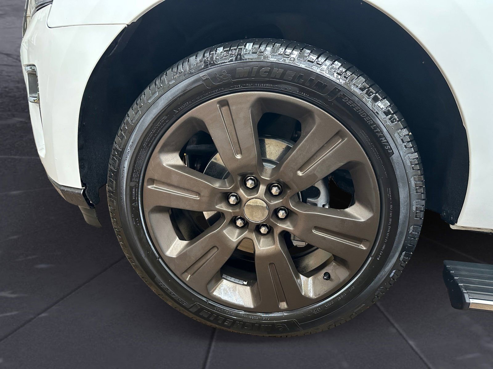 Used 2022 Ford Expedition Max Limited image 12