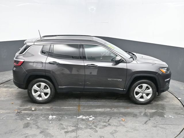 Used 2021 Jeep Compass Latitude AWD/4WD image 32