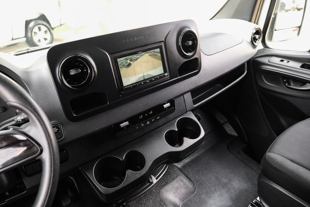 Used 2019 Mercedes-Benz Sprinter 170 Cargo image 16