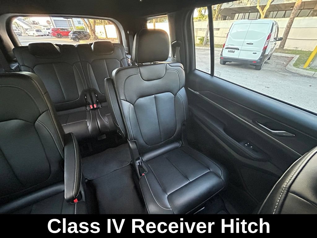 Used 2024 Jeep Grand Cherokee L Limited w/ Black Appearance Package RWD image 14