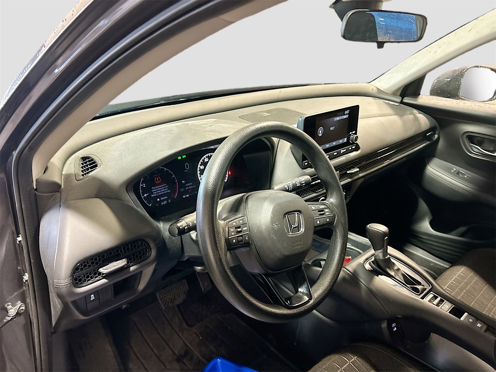 Used 2024 Honda HR-V LX image 9
