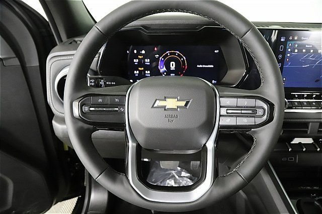 New 2025 Chevrolet Colorado LT w/ LT Convenience Package RWD image 16