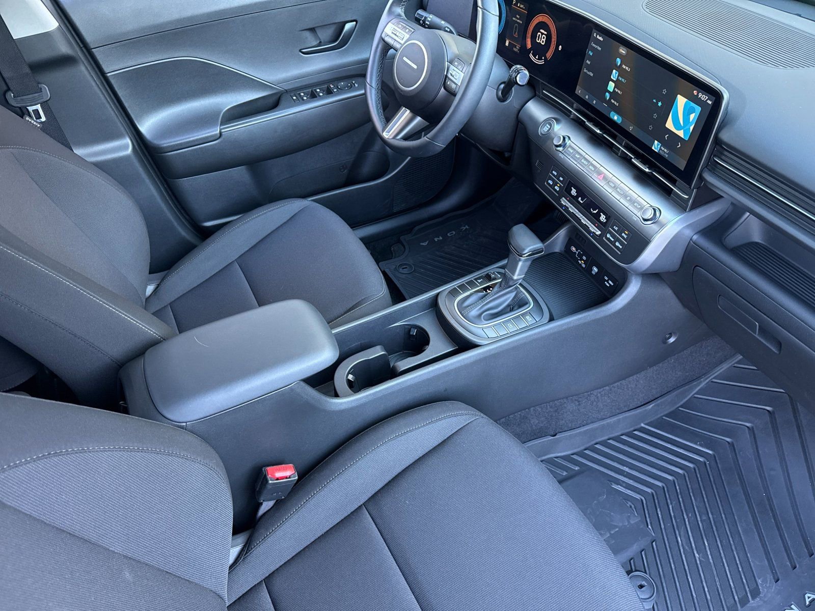 Certified 2025 Hyundai Kona SEL image 17