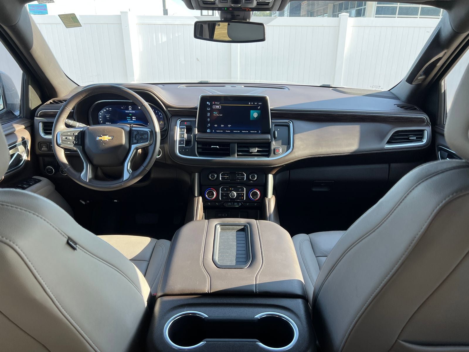 Used 2022 Chevrolet Tahoe LT w/ Luxury Package RWD image 23