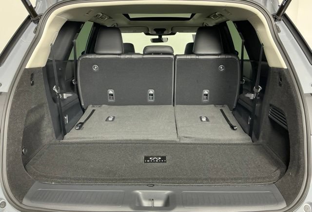 Certified 2027 INFINITI QX60 Luxe w/ Cargo Package FWD image 24
