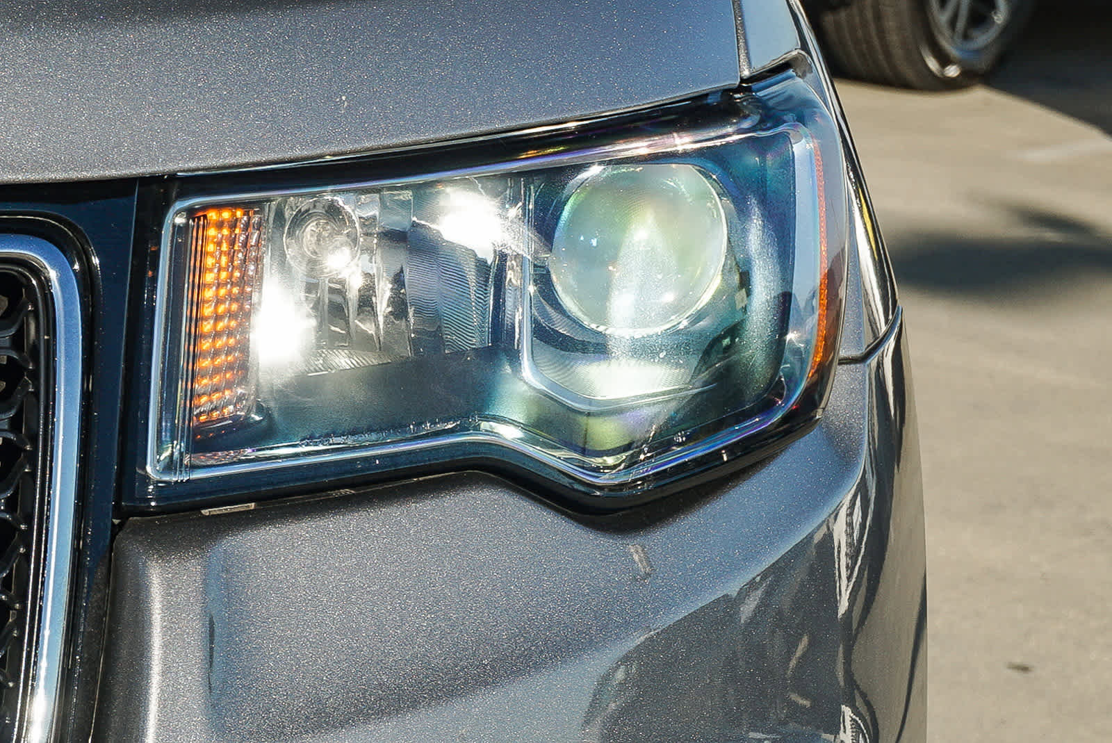 Used 2020 Jeep Grand Cherokee Laredo image 6