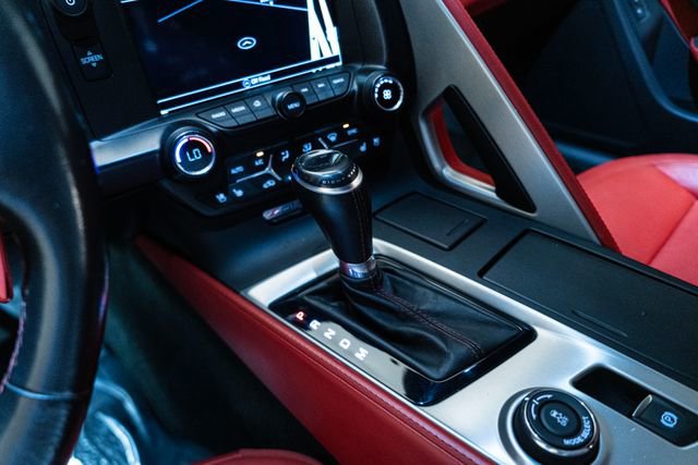 Used 2016 Chevrolet Corvette Z06 w/ 3LZ Preferred Equipment Group image 26