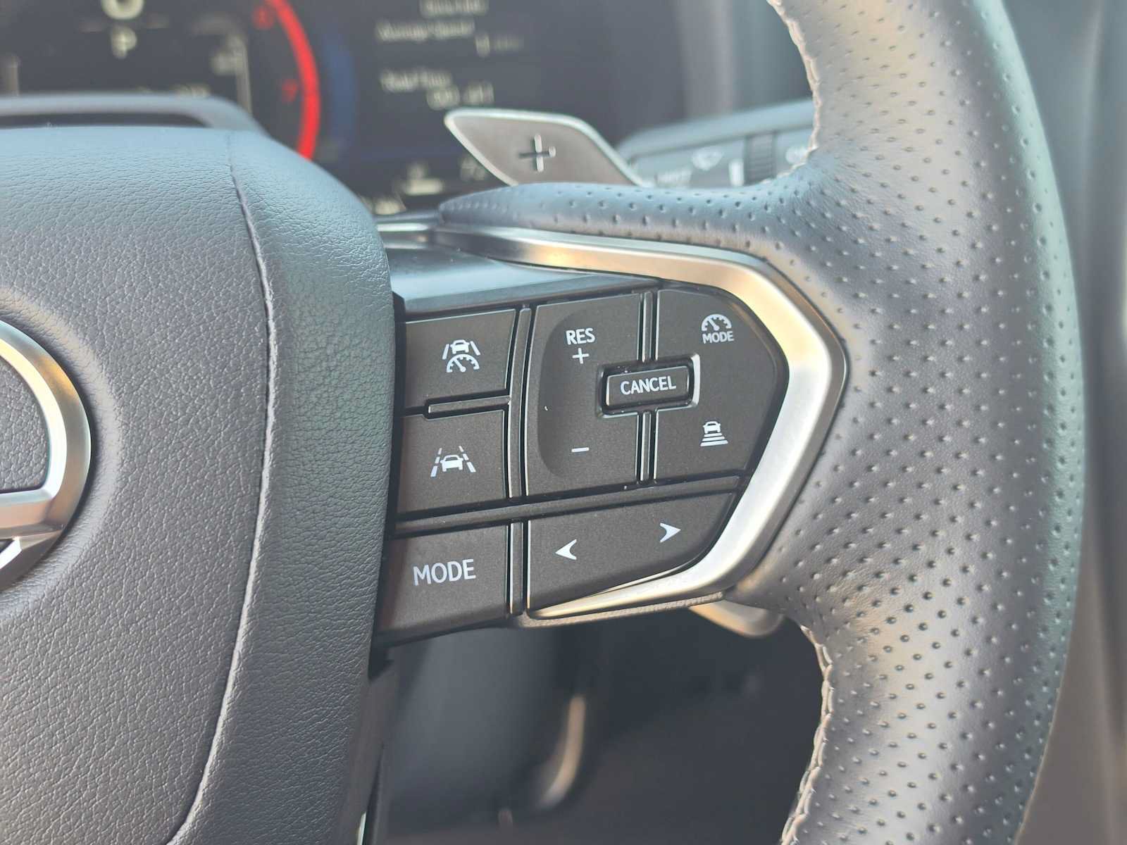Used 2026 Lexus LX 600 F Sport AWD/4WD image 31