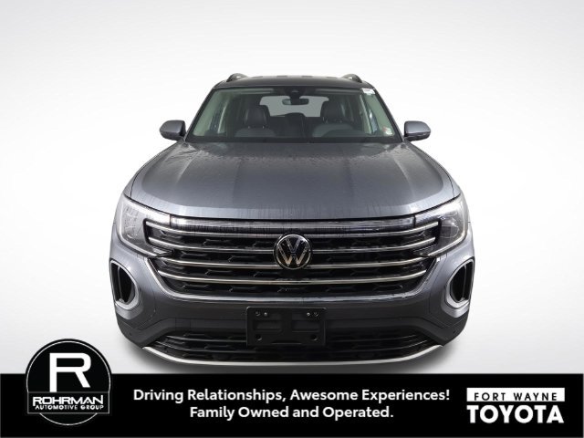 Used 2024 Volkswagen Atlas SE AWD/4WD image 3