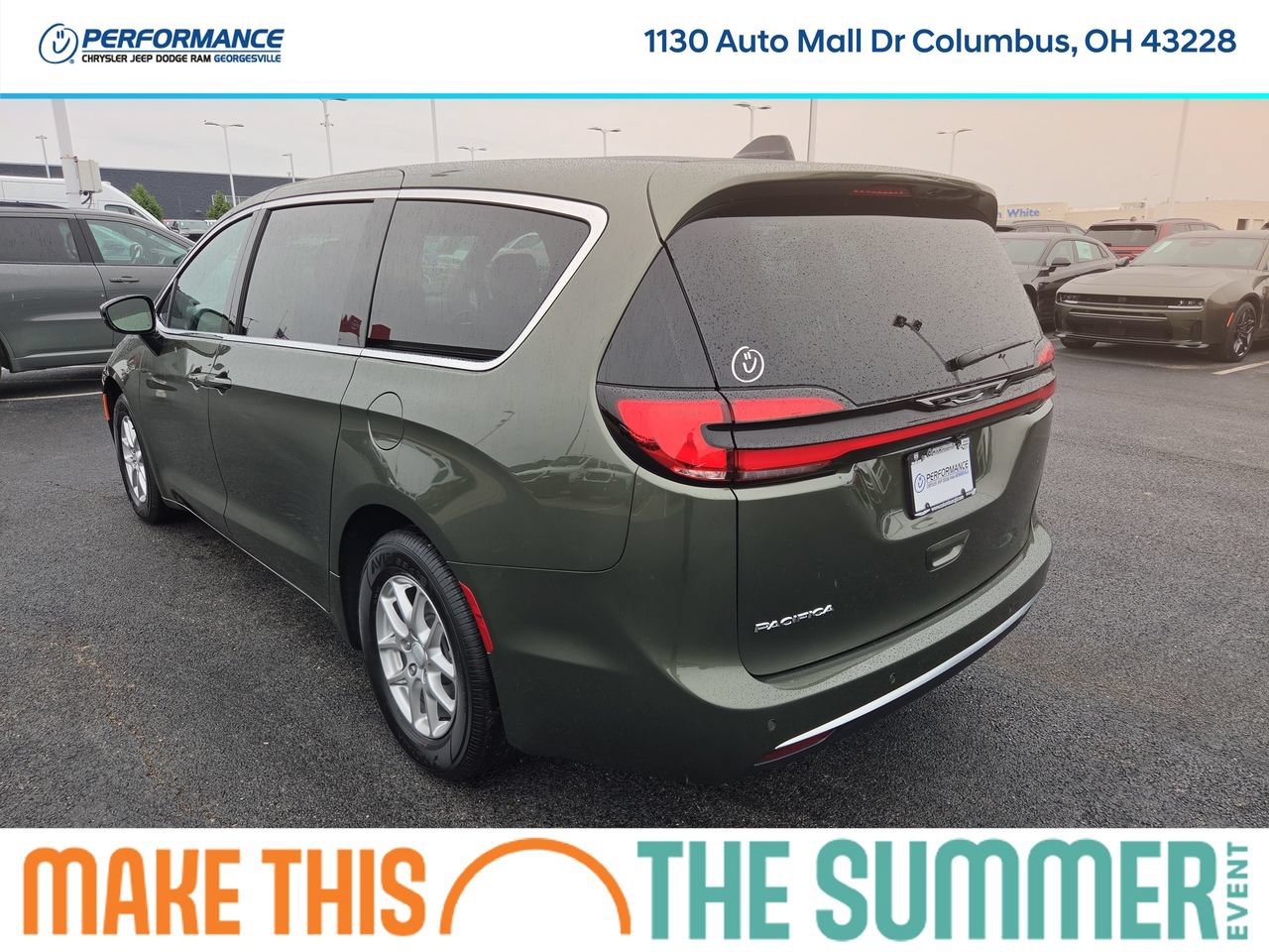 New 2027 Chrysler Pacifica Select FWD image 5